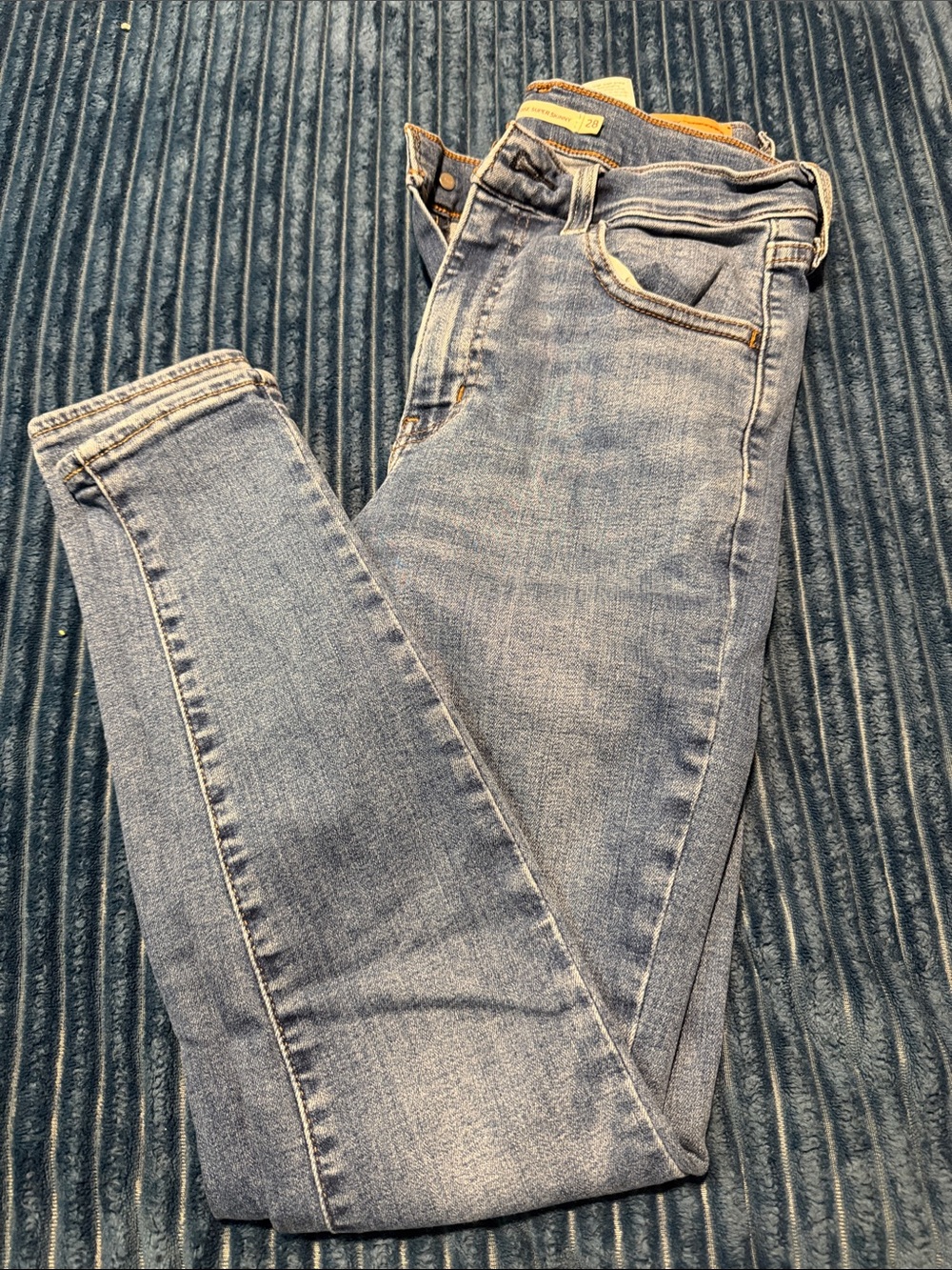Levi's Light Blue high rise super Skinny Women's Jeans 720 length is 28